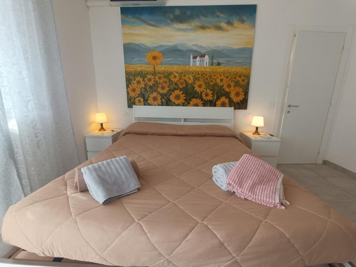 Il Don Minzoni 98 "Casa Vacanze" Lido di Camaiore Exterior foto