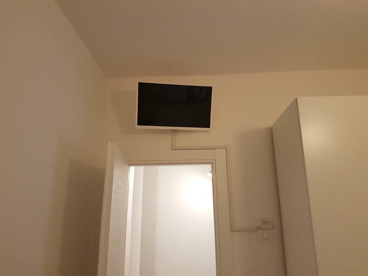 Il Don Minzoni 98 "Casa Vacanze" Lido di Camaiore Exterior foto